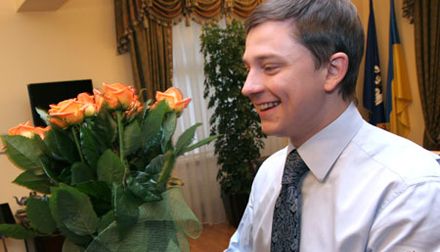 Guards presented to Dovgyi parrot