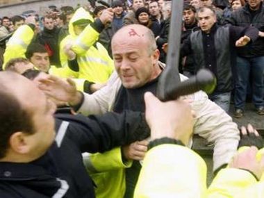 У зіткненнях грузинської опозиції з поліцією постраждали 360 людей (фоторепортаж)