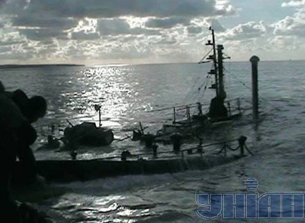 Що російський танкер зробив з Чорним морем (фоторепортаж)