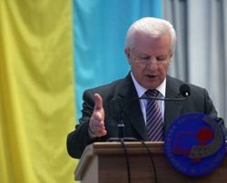 Александр Мороз выступает на съезде Социалистической партии Украины в Киеве, 17 ноября 2007 г.