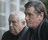 Ющенко, Звягільський