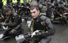 На вулиці Тбілісі вивели армійські підрозділи