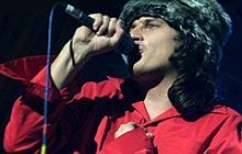 Кузьма: Політики скачуть, як блохи, а Віктор Андрійович віддувається за них перед народом