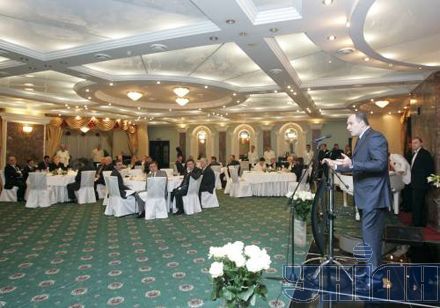 Ющенко запросив на ланч Пінчука і Ахметова (фоторепортаж)