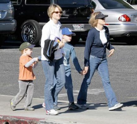 Джоди Фостер впервые публично сообщила о том, что она лесбиянка (фото)