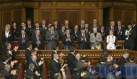 Новое правительство придет на Грушевского, 12 завтра в 8 утра