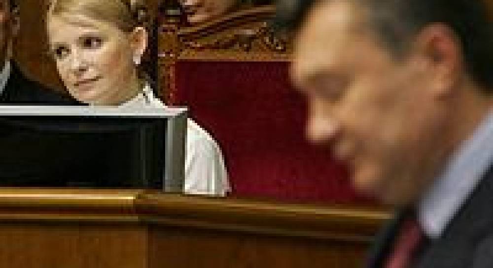 Янукович передал Тимошенко раненую экономику