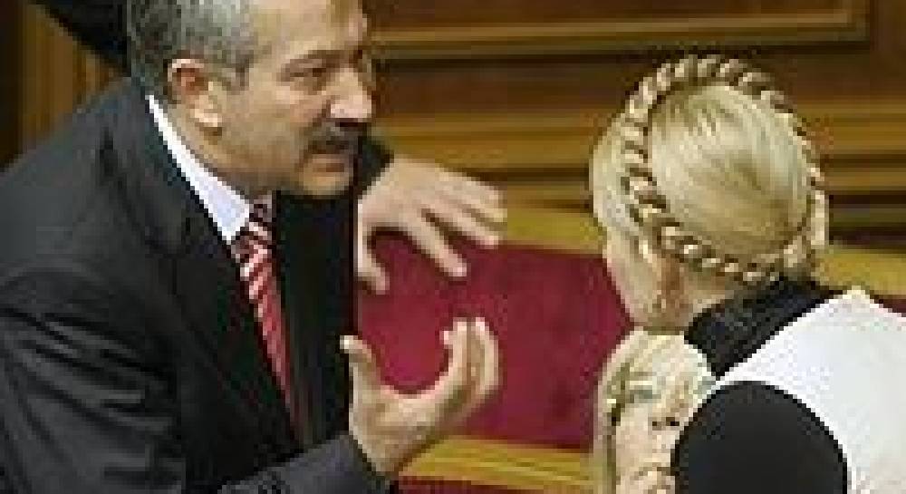Ющенко хоче, щоб Тимошенко і вовків нагодувала, і овець не зачепила