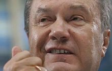Янукович требует от Тимошенко бюджет, и немедленно