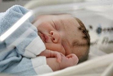 Жінка хоче розлучитися  з чоловіком, бо він вибрав жахливе ім'я для дитини