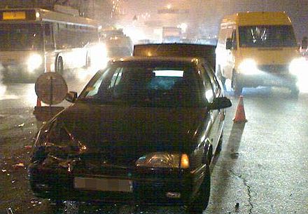 ДТП у Києві: півдесятка розбитих машин і ще більше постраждалих (фоторепортаж)