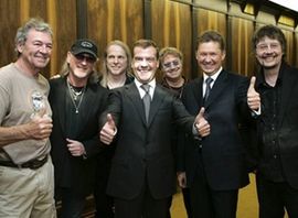 Медведєв і Deep Purple. Фото АР