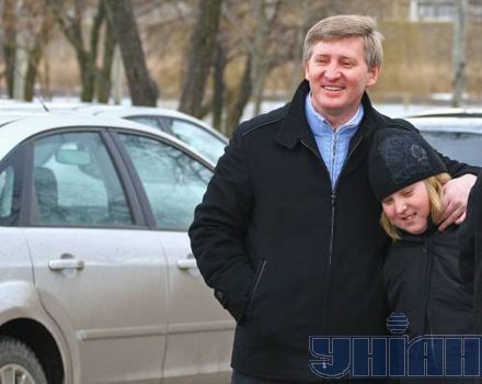 Ахметов привів на тренування майбутнього власника ”Шахтаря” (фоторепортаж)