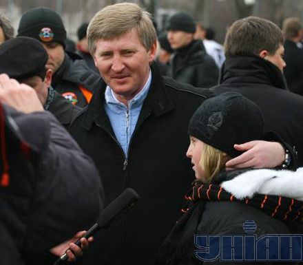 Ахметов привів на тренування майбутнього власника ”Шахтаря” (фоторепортаж)