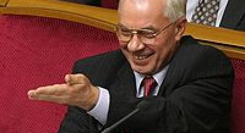 Хитрий лис Микола Янович відхрестився від спільного дитяти