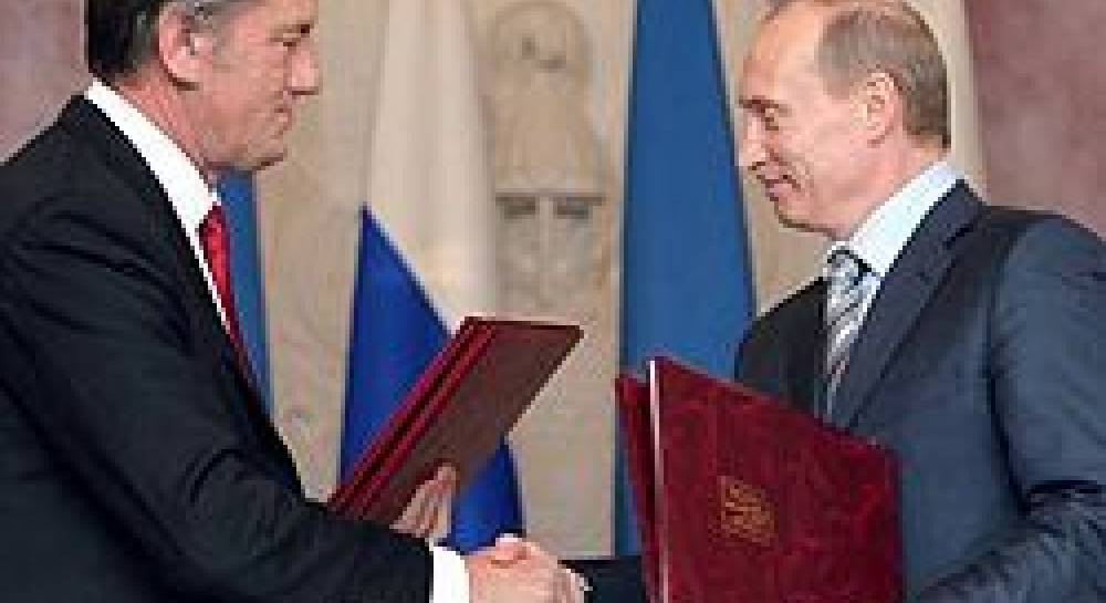 Putin escalates Ukraine threat