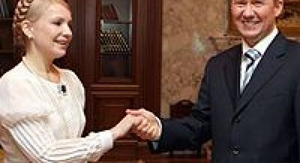 Вехи недели: Тимошенко привезла 4 млрд долга, Янукович разобрался c Косово