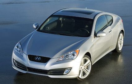 Розкосі фари і м`язисті «стегна» нового купе Hyundai (фото)