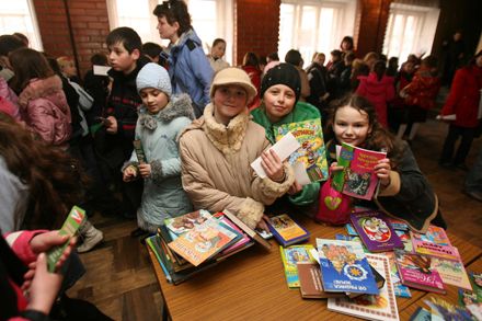 „Велика Україна” подякувала львівським дітям за прагнення познайомити дітлахів Сходу і Півдня держави з українським словом