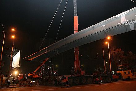 На Московской площади строят новый мост (фото)