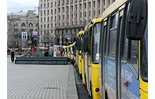Центр Киева заблокировали маршрутки (фоторепортаж)