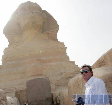 Ющенко зазирнув в очі мумії (фоторепортаж)