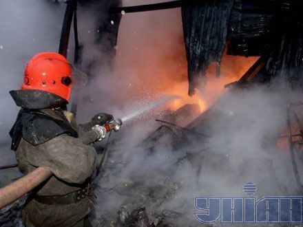 Пожар в Харькове: знак для вьетнамцев или месть Фельдману? (фоторепортаж)