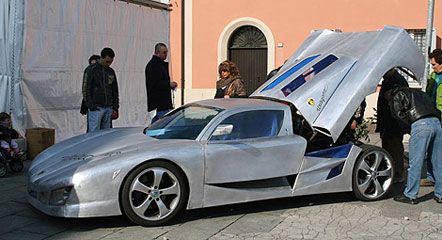 Італієць самостійно збудував суперкар (фото)