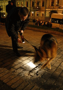 Експерти працюють на місці вибуху в Києві (фоторепортаж)