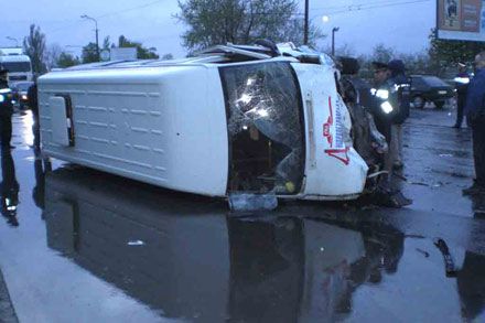 ДТП с участием 4 машин и автобуса: BMW сгорел вместе с водителем (фото)