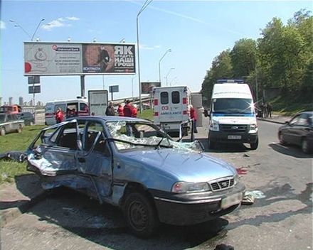 ДТП біля мосту Метро: двоє людей загинули, серед поранених є громадянка Індії (фото)