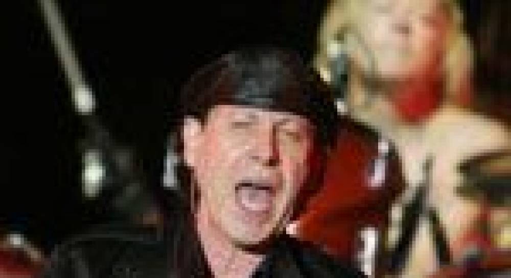 "Scorpions" выучили украинский и пообещали играть вовек