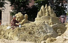 У Харкові будують казку з піску (фоторепортаж)