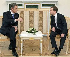 Віктор Ющенко і Дмитро Медведєв на зустрічі в Санкт-Петербурзі. 6 червня 