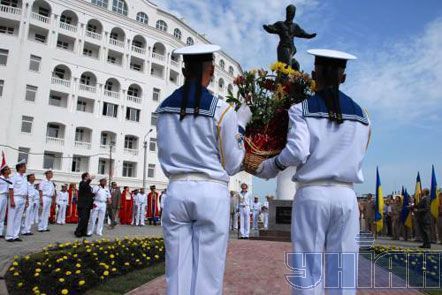 В Севастополе открыт памятник гетману Сагайдачному (фото)