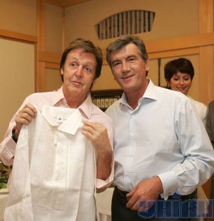 Ющенко подарил Полу Маккартни сорочку (фоторепортаж)
