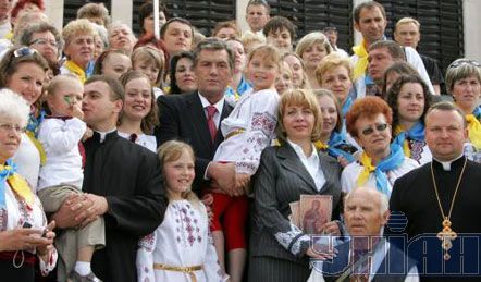 Ющенко відкриває вулицю України в Лісабоні (фото)