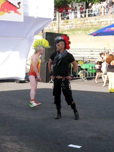 В Антверпене прошла одна из крупнейших гей-акций Европы (фоторепортаж)