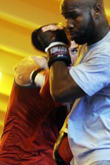 Володимир Кличко на тренуванні та медичному огляді (10 фото)