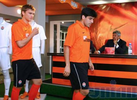 Нова форма команди 'Шахтар' буде оранжевою і білою (фото)