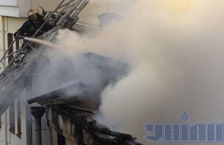 Пожар на складах швейной фабрике “Юность” (фоторепортаж)