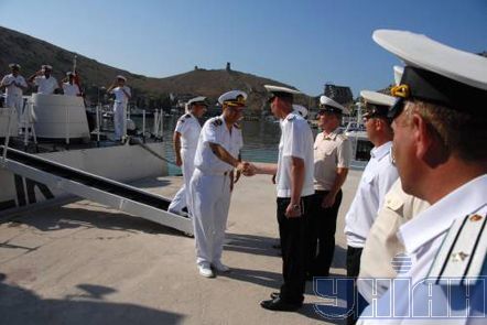 Турецькі кораблі ввійшли до Севастополя (фоторепортаж)