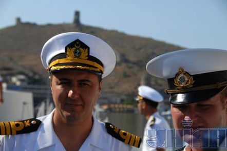 Командир походу кораблів Берегової охорони Туреччини, які стали біля причалу Севастопольського загону Морської охорони в Балаклаві, капітан 3-го рангу Айхан Салар