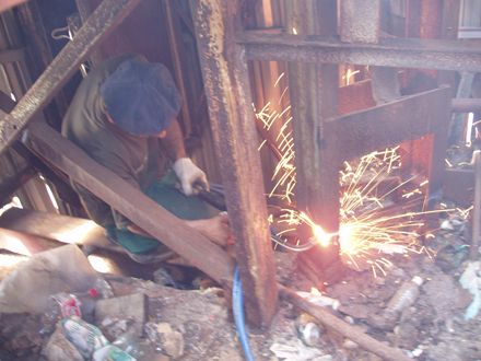 «Мостобуд» начал реконструкцию НСК «Олимпийский» (фото)