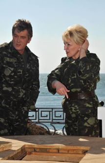 Ющенко, Богатырева, Ехануров на о.Змеиный (фоторепортаж)