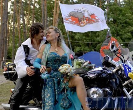 Свадьба байкеров (14 фото)