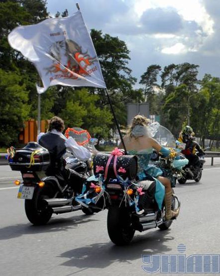 Свадьба байкеров (14 фото)