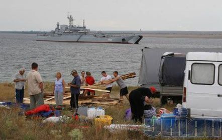 Прихильники Вітренко захопили плацдарм на місці десанту НАТО (фото)