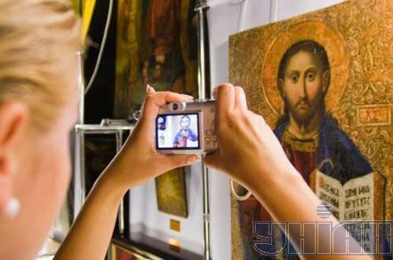 На Хортиці відкрилася унікальна виставка ікон (10 фото)