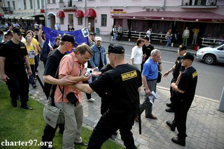В центре Минска разогнали митинг оппозиции (фото)